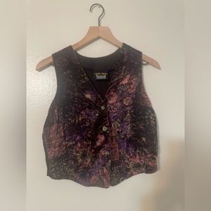 Vintage. TRIMMINGS. Crushed velvet. Vest.